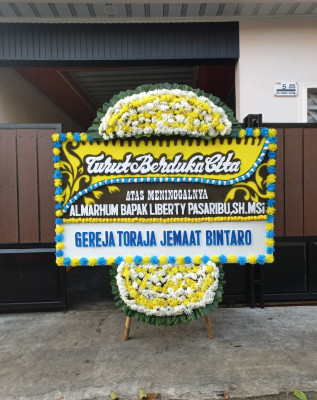 Papan Bunga Duka di Marancar